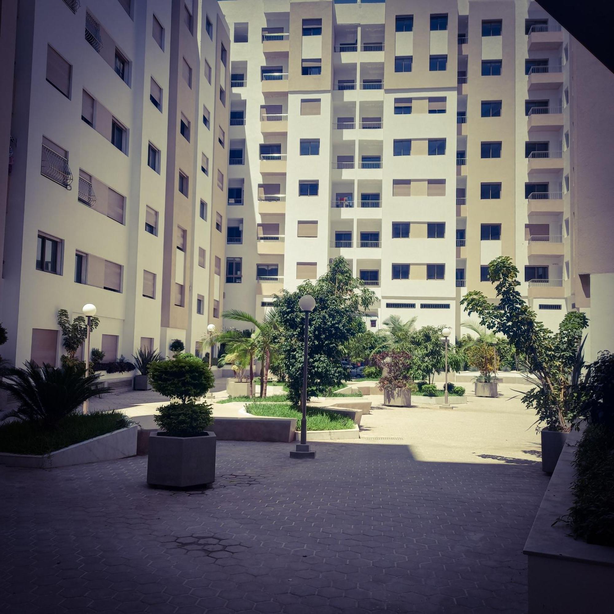 Super Apartement Totalement Neuf Et Climatise A Cote Du Centre Commercial Marjane M2 Tangier Exterior photo